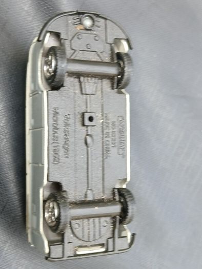 WELLY Diecast Volkswagen Micro Bus 1962