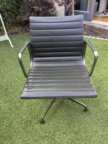 Eames Aluminum
