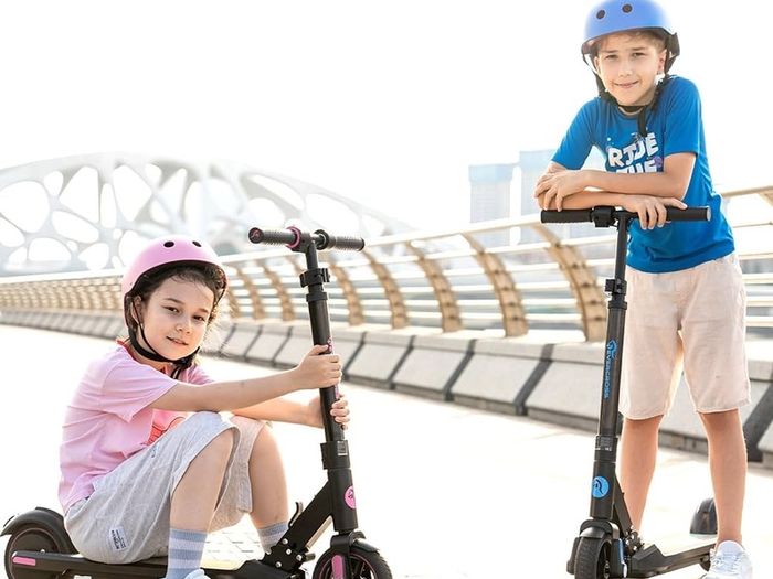 NEW SALE | Electric Scooter, 6.5'' Foldable Electric Scooter for Kids Ages 6-12, Up to 15 KM/H & 8 KM, LED Display, Colorful LED Lights, Lightweight Kids E Scooter