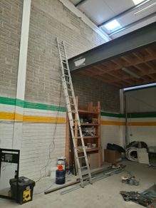 Aluminium ladder