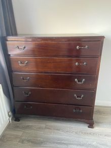 chest of drawers vintage