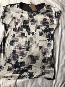 Patterned Top Gallery BNWT