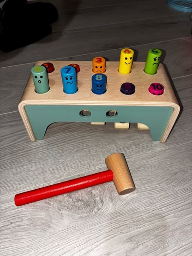 Wooden hammer toy Battat