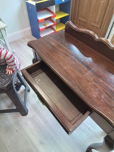Hall table