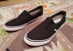 vans black shoes