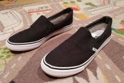 vans black shoes