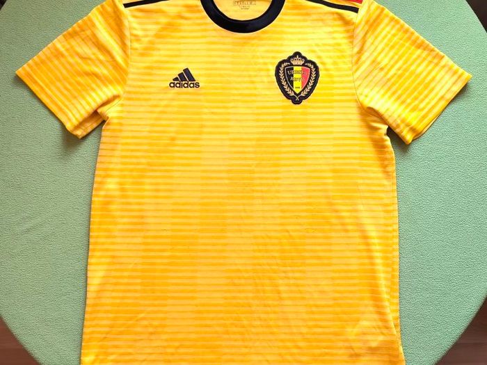 2018/19 Belgium Adidas Away Jersey Size M Adults