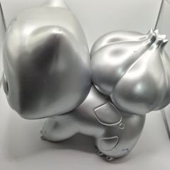 Bulbasaur pokemon silver figure