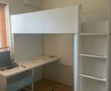Kids bunk bed