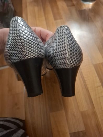 Silver low heeled pumps