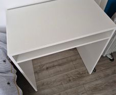 White Desk