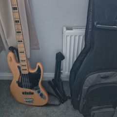 Fender Squier Classic Vibe '70s Jazz Bass