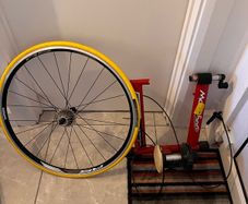 Turbo trainer and wheel w cassette
