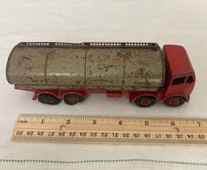 Dinky 504. Fidel 14 ton tanker. 1952/57. Rare fawn tank.