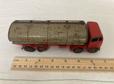 Dinky 504. Fidel 14 ton tanker. 1952/57. Rare fawn tank.