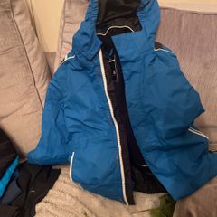 Ski jacket aged 7-8 dare 2 be