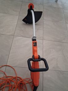 Black & Decker strimmer