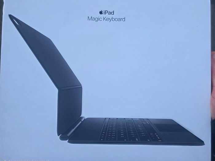 iPad Air Magic Keyboard 13 inch M3 M4 Black - British Model A3340