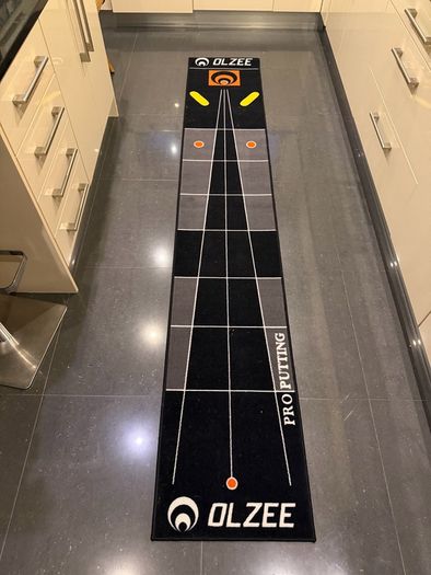 Olzee Putting Mat