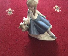 Beautiful glossy 10" girl with ice skates & with puppy ornament  Zaphir/lladro