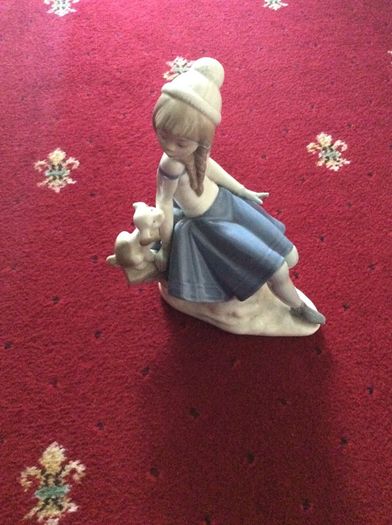 Beautiful glossy 10" girl with ice skates & with puppy ornament  Zaphir/lladro