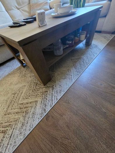 high quality rug 220cm x 160cm