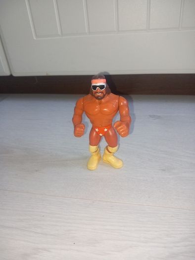 vintage wrestlemania 1990 macho man figure