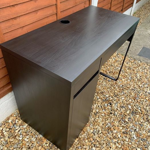 Micke Desk