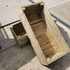 Planter box