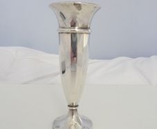 Sterling silver vase 70g, Adie Brothers 1956