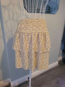 floral skirt