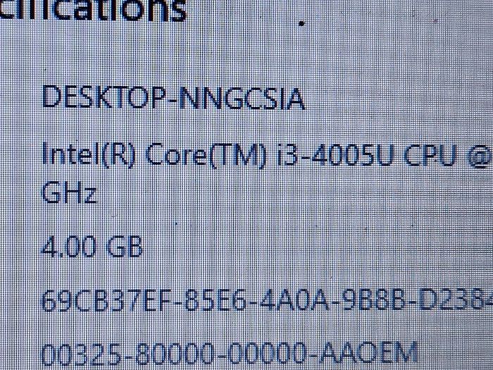 Toshiba Sattelite 15.6 inch Laptop, i3 Core, 4GB Ram, 1 Terrabyte HDD, White, Windows 10 Home