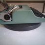 Olivetti Lettera 32 Typewriter Image 4