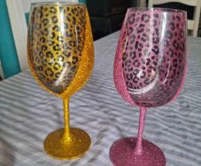 Glitter leopard print  wine glass