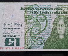 Ireland 1987 Medb 1 pound banknote