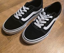 Vans Old Skool in Black & White