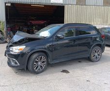 Breaking mitsubishi asx 2016 petrol