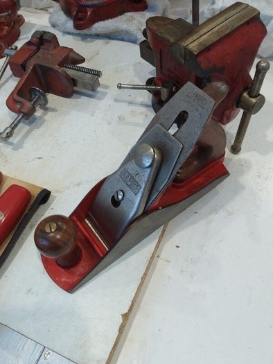 red tool selection