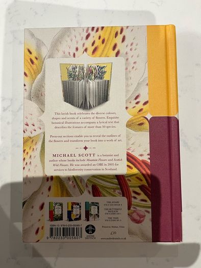 The Flower Garden: The Book that Transforms into a Work of Art