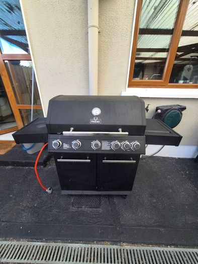 BBQ selling