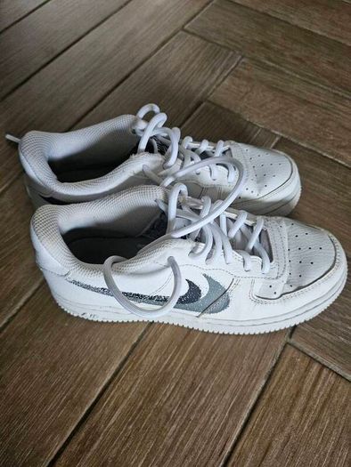 Nike Air Force 1 - UK 3