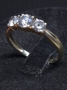 Vintage 9ct Gold Three Stone CZ Ring Birmingham Hallmarked Size 56