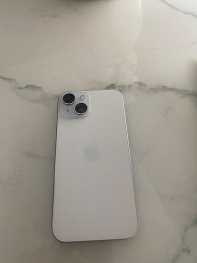 Apple iPhone 15