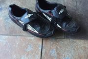 sports boots size 5