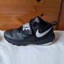 nike team hustle size 4 eu 36.5 black In excellent condition Image 5