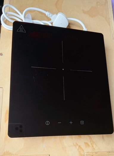 2000W Electric Induction Hob Portable Digital Touch Single Cooker Hot Plate Tool