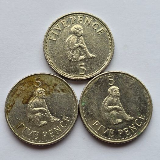 Gibraltar 3 Coins Barbary Macaque 5p