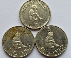 Gibraltar 3 Coins Barbary Macaque 5p
