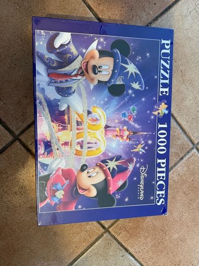1000 piece clementoni Disney jigsaw