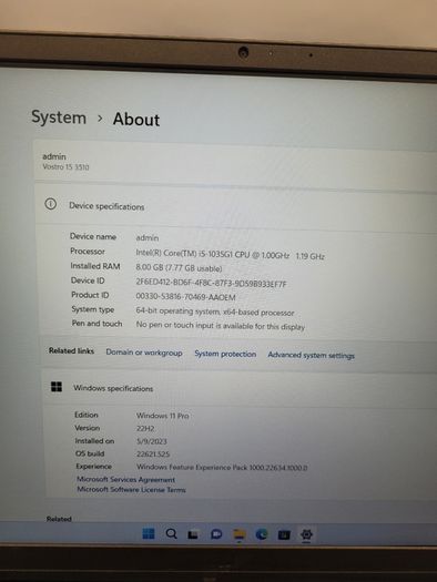 Dell Vostro 15 3510 Core i5-1135G7 (11th Gen) 16GB 256GB SSD Win 11 Pro 15.6" FULL HD Notebook
